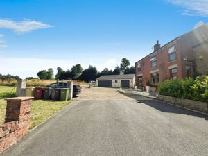 Courtyard- click for photo gallery